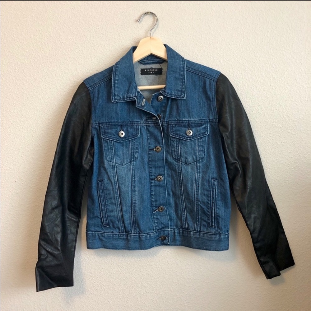 NWOT UO Denim Jacket w/ Vegan Leather Sleeves